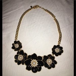 Gorgeous statement necklace